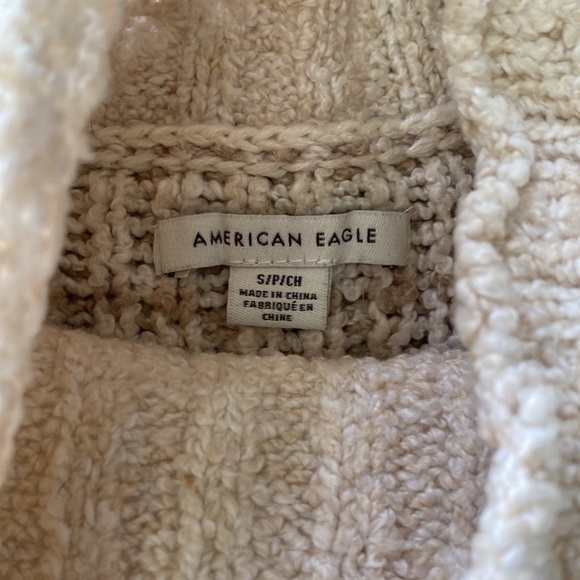 American Eagle Sweater - Picture 2 of 5